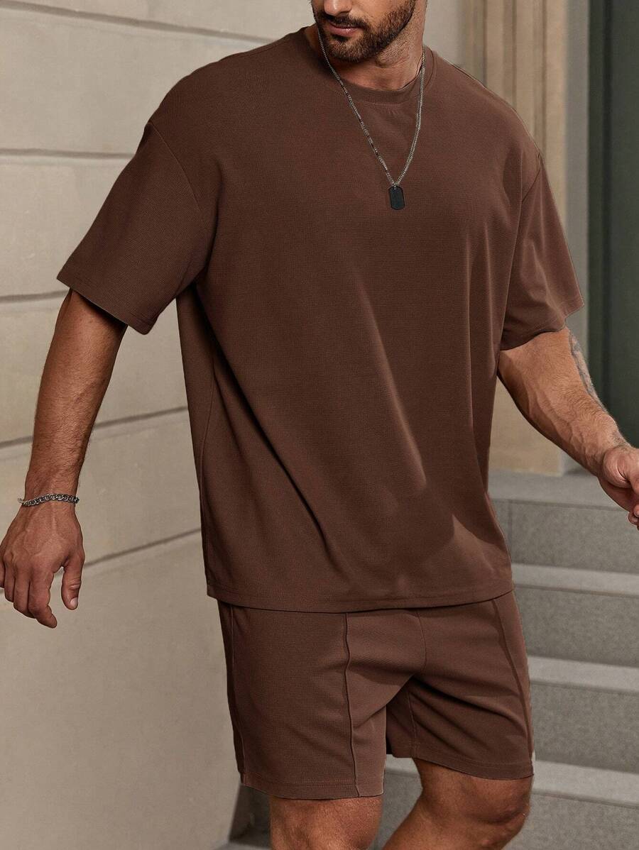 Manfinity Homme Men's Solid Loose Fit T-Shirt & Drawstring Waist Shorts, Cozy Outfits - Coffee Brown - View 1