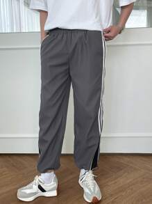 DAZY Men Contrast Piping Drawstring Hem Trousers - Grey - View 4