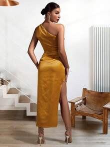 Vestido de un hombro fruncido de muslo con abertura - Amarillo - Ver 2