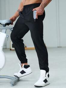 SHEIN Fitness Men Letter Graphic Drawstring Waist Sports Pants - Black - View 3