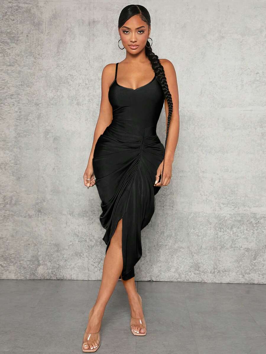 SHEIN SXY Vestido de tirantes unicolor fruncido bajo asimétrico - Negro - Ver 1