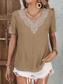 SHEIN VCAY 蕾絲拼接V領襯衫 - 卡其色 - 查看 4