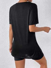 SHEIN Frenchy Solid Split Hem Tee & Cycling Shorts - Black - View 2