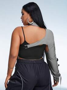 SHEIN ICON 大碼雙色不對稱領短款上衣 - 彩色 - 查看 2