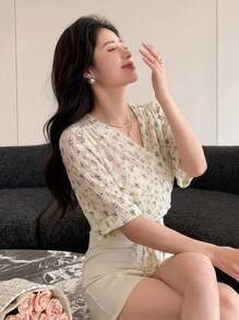 DAZY Ditsy Floral Print Knot Front Wrap Top - Beige - View 4