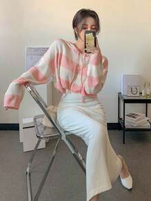 DAZY 塊狀條紋落肩袖抽繩連帽套頭毛衣 - 粉色 - 查看 9