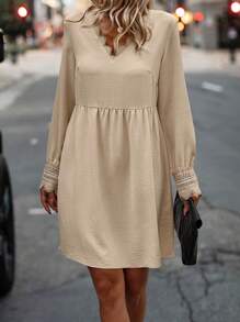 SHEIN Clasi 水溶蕾絲拼接燈籠袖連衣裙不附腰帶 - 杏色 - 查看 3