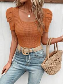 SHEIN Frenchy 素色泡泡袖大圓領T恤 - 棕色 - 查看 4