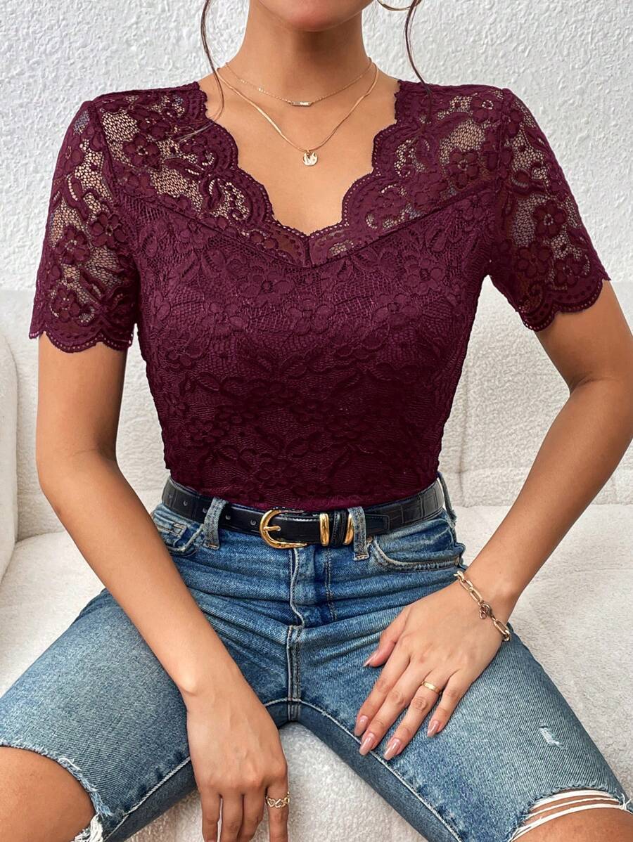 SHEIN Frenchy 貝殼邊蕾絲上衣 - 酒紅色 - 查看 1