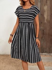 SHEIN LUNE In Địa lý tay cánh Váy Smock - Đen và trắng - Xem 4