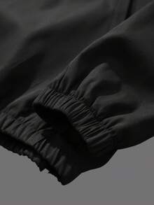 Manfinity EMRG 寬鬆男士標語圖形抽繩連帽衛衣外套 - 黑色 - 查看 4