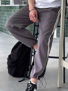 DAZY Men Contrast Piping Drawstring Hem Trousers - Grey - View 1