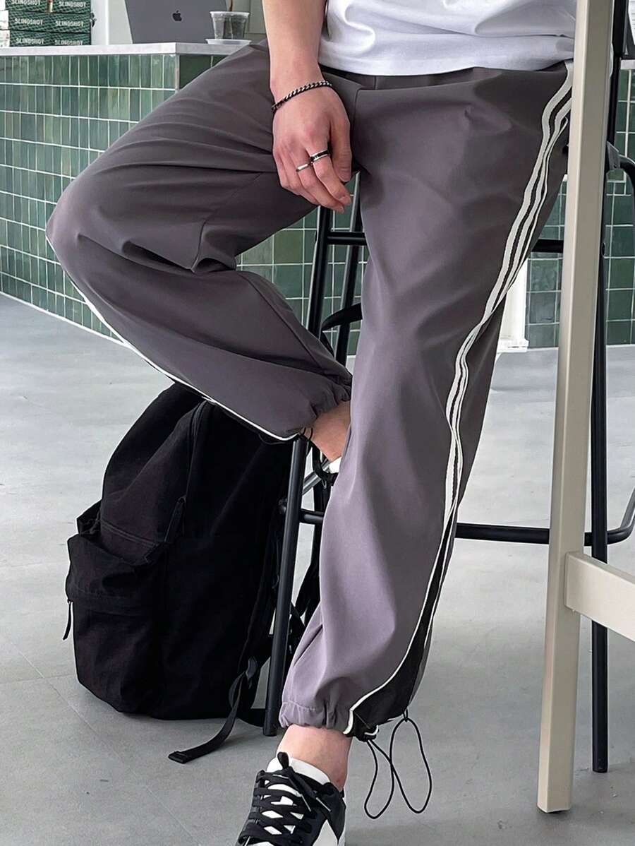 DAZY Men Contrast Piping Drawstring Hem Trousers - Grey - View 1