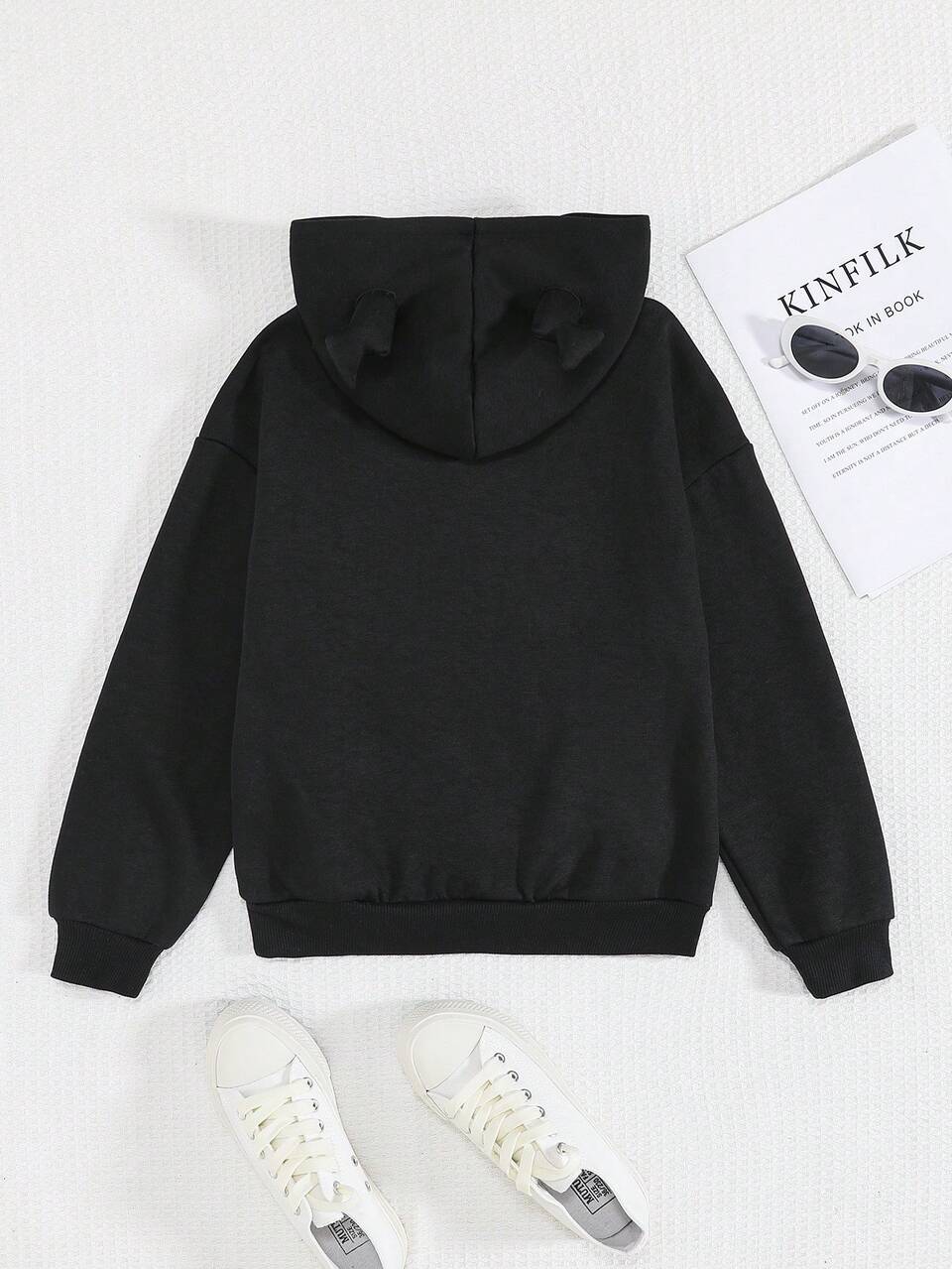 Tween Girl Letter Graphic 3D Ear Design Kangaroo Pocket Sweatshirt