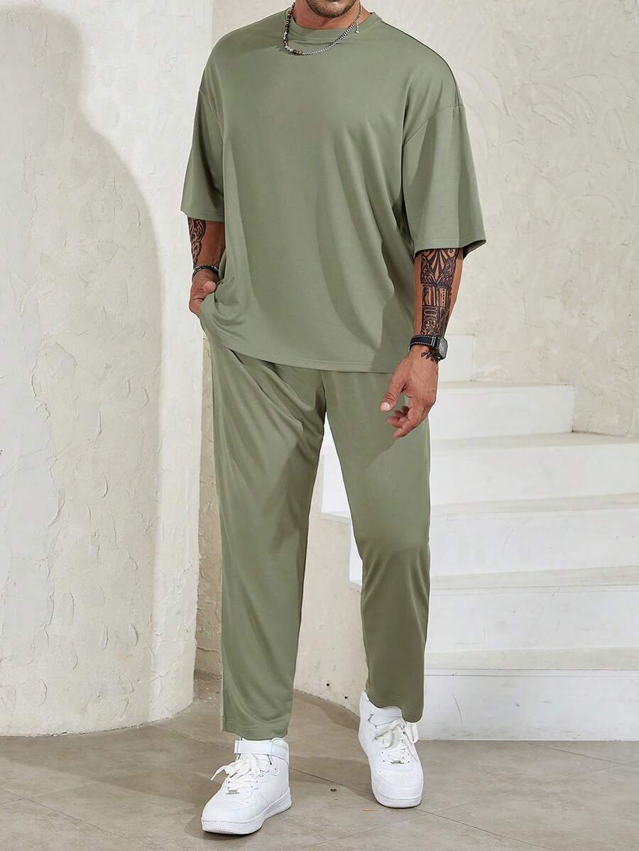 Manfinity Homme Men's Plus Size Loose Fit Solid Color Drop Shoulder T-Shirt & Pants Set - Army Green - View 1