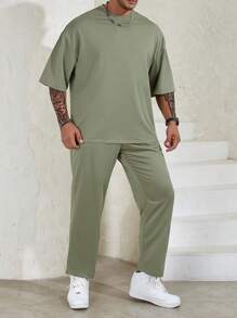 Manfinity Homme Men's Plus Size Loose Fit Solid Color Drop Shoulder T-Shirt & Pants Set - Army Green - View 3