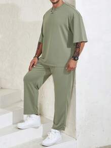Manfinity Homme Men's Plus Size Loose Fit Solid Color Drop Shoulder T-Shirt & Pants Set - Army Green - View 4