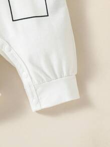 SHEIN Playful Pals 男嬰服小醫生印花長袖連身衣，附繡花帽，適用於日常、休閒、派對、秋季 - 白色 - 查看 4