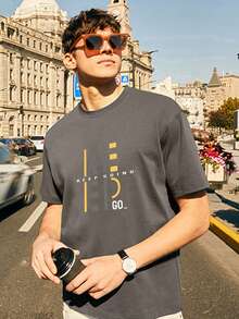 Men Slogan Graphic Tee - Dark Grey - View 3