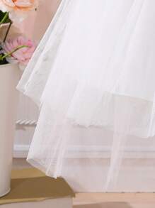 SHEIN Glamorique Kids 女小童3D貼花荷葉邊上身蕾絲網紗喇叭下擺洋裝 - 白色 - 查看 3