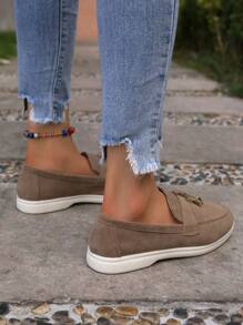 Mocassins plats à enfiler pour femmes avec décoration d'anneau en métal - Nude - Voir 4