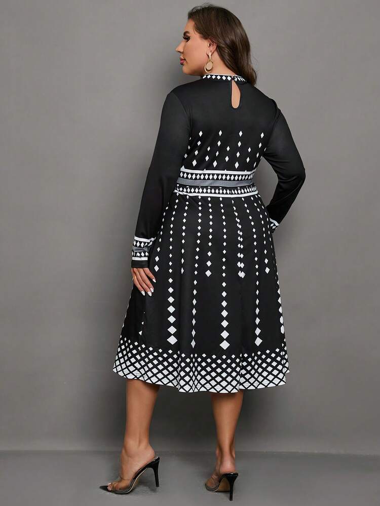 SHEIN Clasi Plus Geo Print A-line Dress - Black and White - View 2