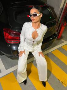 SHEIN ICON 頂針前鏤空短款T恤 - 白色 - 查看 1