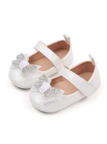 女婴闪光蝴蝶结玛丽珍鞋，防滑橡胶鞋底，钩环扣 - 白色 - 查看 5