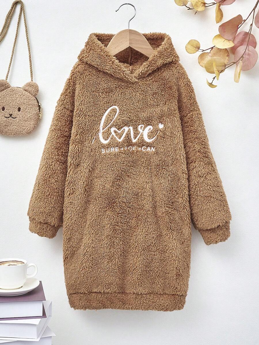 SHEIN 女小童字母刺繡落肩袖毛絨帽衫連衣裙 - 棕色 - 查看 1