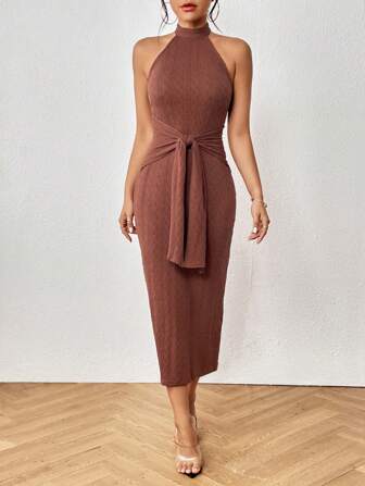 SHEIN Privé Enfärgat Knytning Fram Halter-Neck Klänningar