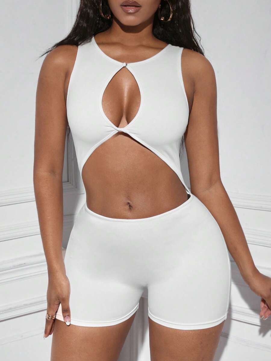 SHEIN SXY 前鏤空彈力緊身連體短褲 - 白色 - 查看 1