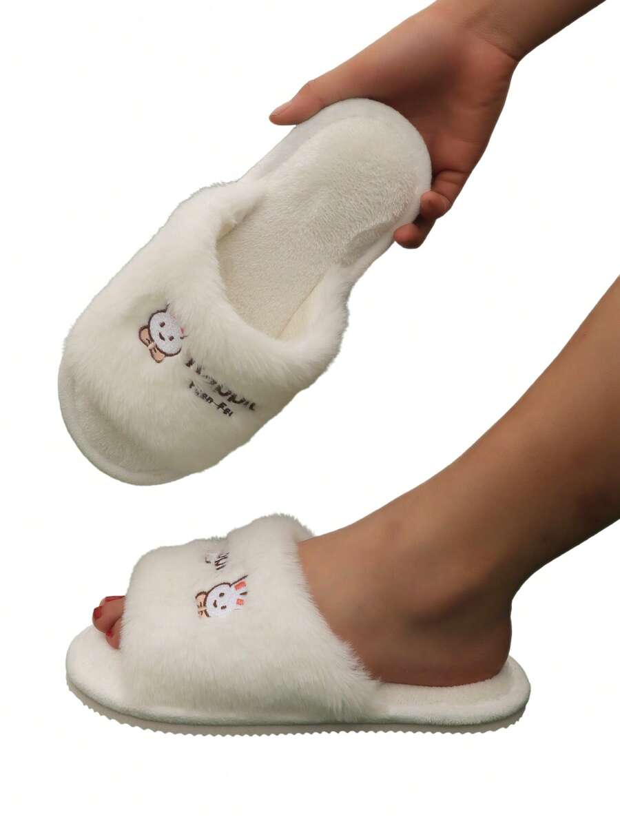 女性毛茸茸拖鞋適用於夏天,2023新款韓語仙女風格多用途平底鞋,可已配對帶半身裙 - 白色 - 查看 1