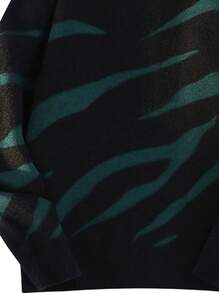 Men Graphic Pattern Sweater