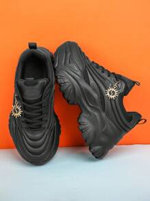 女士时尚休闲运动鞋高台白色厚底高跟鞋，舒适保暖冬季女式运动鞋，金属向日葵装饰时尚厚底运动鞋，适合青少年女孩大学生户外全季轻便透气防滑跑步鞋夏季网眼凉鞋，适合日常穿着、约会、健身、工作，增高 6CM 平台 - 黑色 - 查看 7