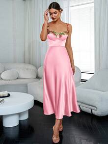 Glamaker Floral Embroidery Appliques Detail Cami Dress - Pink - View 3