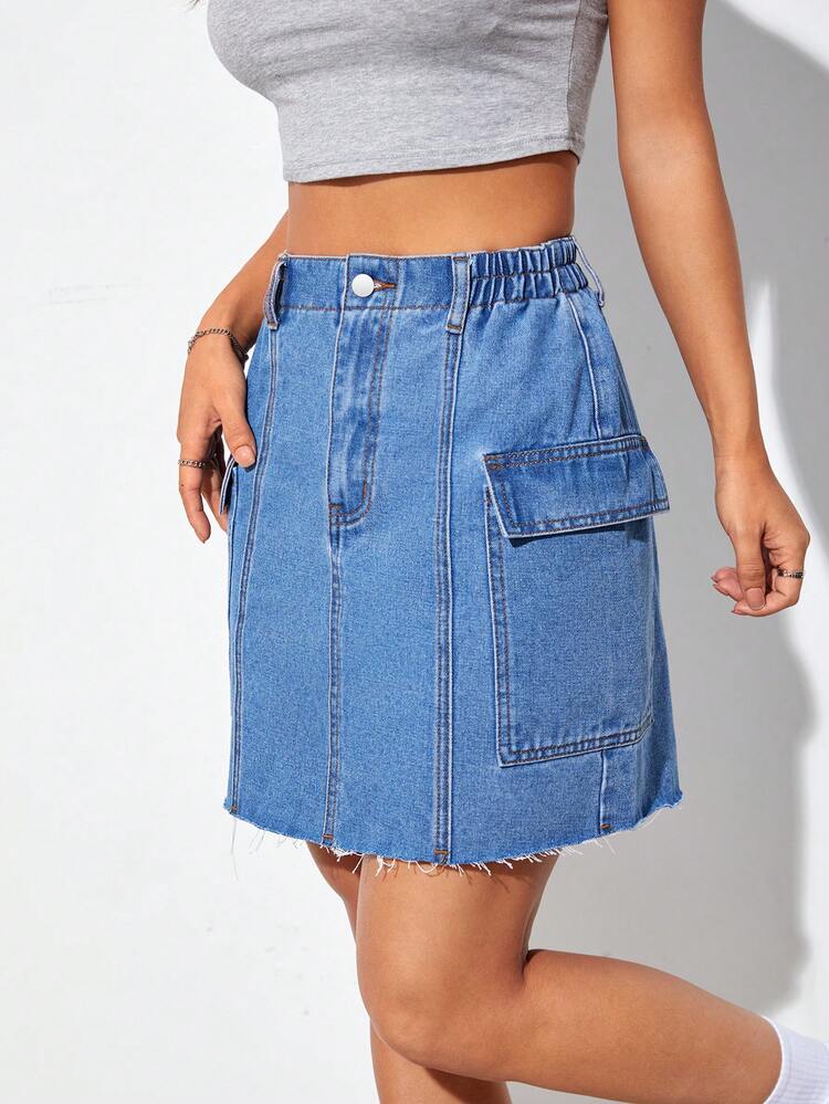 SHEIN EZwear 側翻蓋口袋毛邊牛仔半身裙 - 中等水洗藍 - 查看 3