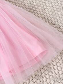 SHEIN Young Girl Pink Spaghetti Strap Princess Dress And Denim Jacket Skirt Set For Spring And Autumn