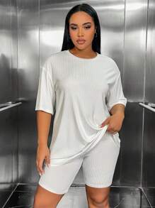 SHEIN EZwear Plus Drop Shoulder Tee & Biker Shorts - White - View 3