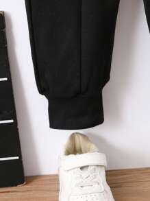 Young Boy Flap Detail Belted Sweatpants - Black - View 4