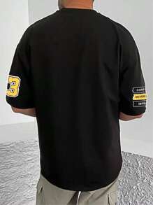 Manfinity Roghcode 男士宽松字母标语图案落肩休闲短袖 T 恤，男友礼物 - 黑色 - 查看 7