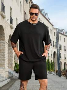 Manfinity Roughcore Men Plus Slogan Graphic Tee & Shorts - Black - View 4