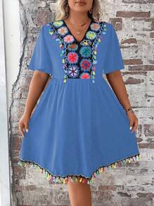 SHEIN Holidaya Plus Floral Print Tassel Trim Batwing Sleeve Dress - Blue - View 1
