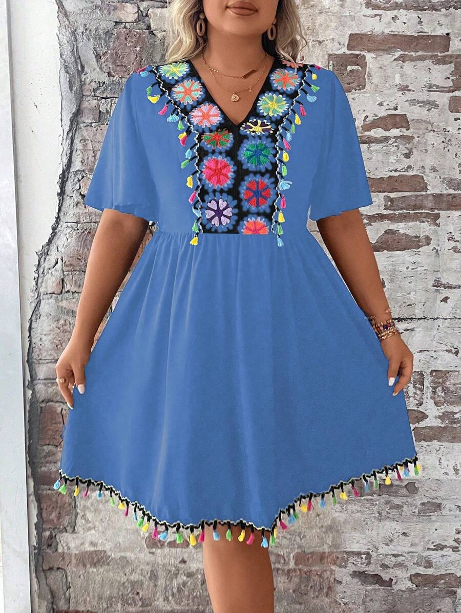 SHEIN Holidaya Plus Floral Print Tassel Trim Batwing Sleeve Dress - Blue - View 1