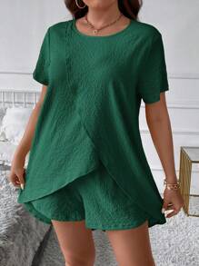 SHEIN LUNE Talla grande Shorts con blusa unicolor bajo cruzado - Verde Oscuro - Ver 6