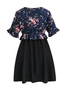 SHEIN Clasi Talla grande Vestido con estampado floral de manga con volante de cintura con cordón ribete con fruncido - Negro - Ver 2