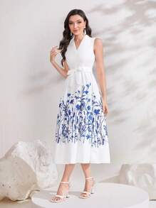 Modelyn 印花繫腰帶洋裝