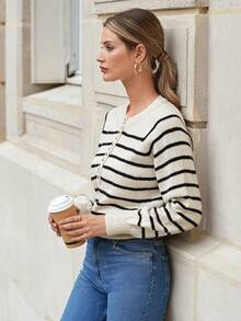 EURMUSE 條紋圖案半排扣插肩袖套頭毛衣 - 白色 - 查看 4