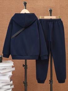 SHEIN 2 件套幼儿男童连帽衫套装，带小袋和羊毛加厚运动裤，冬季 - 藏蓝色 - 查看 2