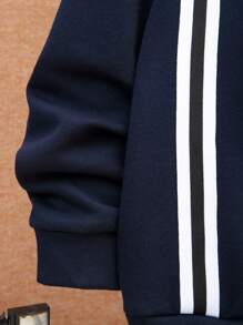 SHEIN 2 件套幼儿男童连帽衫套装，带小袋和羊毛加厚运动裤，冬季 - 藏蓝色 - 查看 10