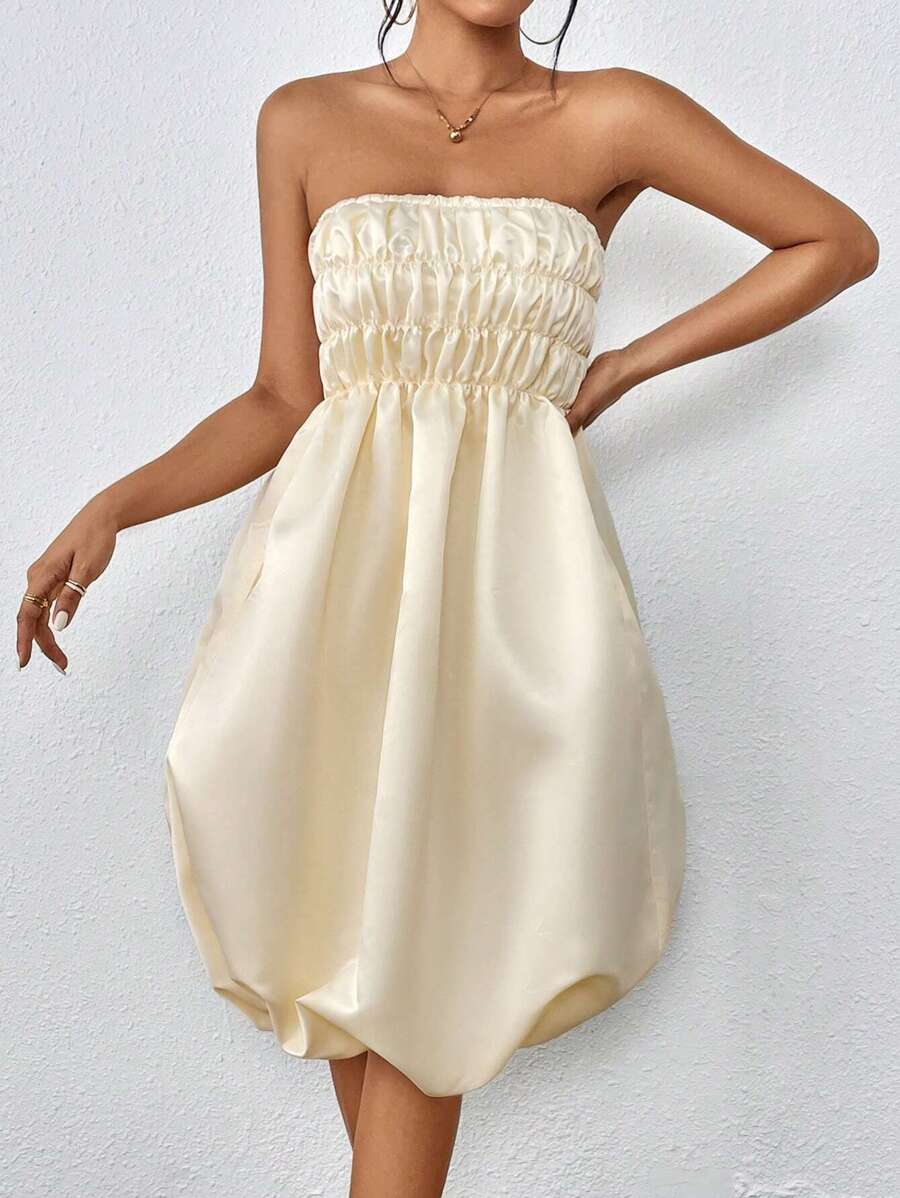 SHEIN Privé فستان انوب موحدة اللون تجاعيد - لون مشمشي - مشاهدة 1